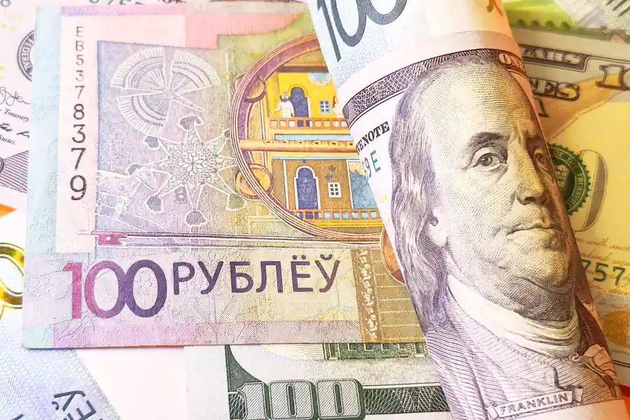 Белорусский рубль девальвируется к доллару 29 апреля 2026 на БВФБ