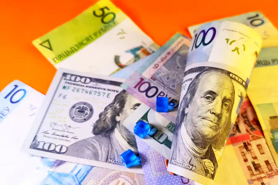 Доллар опять растёт утром 10 марта 2026 на БВФБ