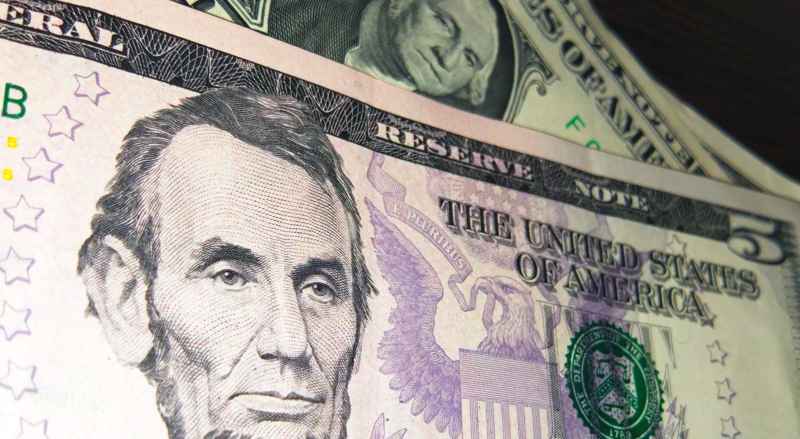 Доллар будет дорожать из-за коронакризиса